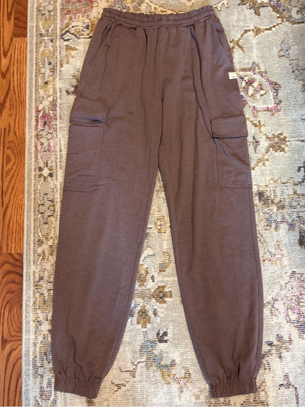 Vuori Women’s “Boyfriend Cargo Jogger” Pants - Comfortable Everyday Sweatpants